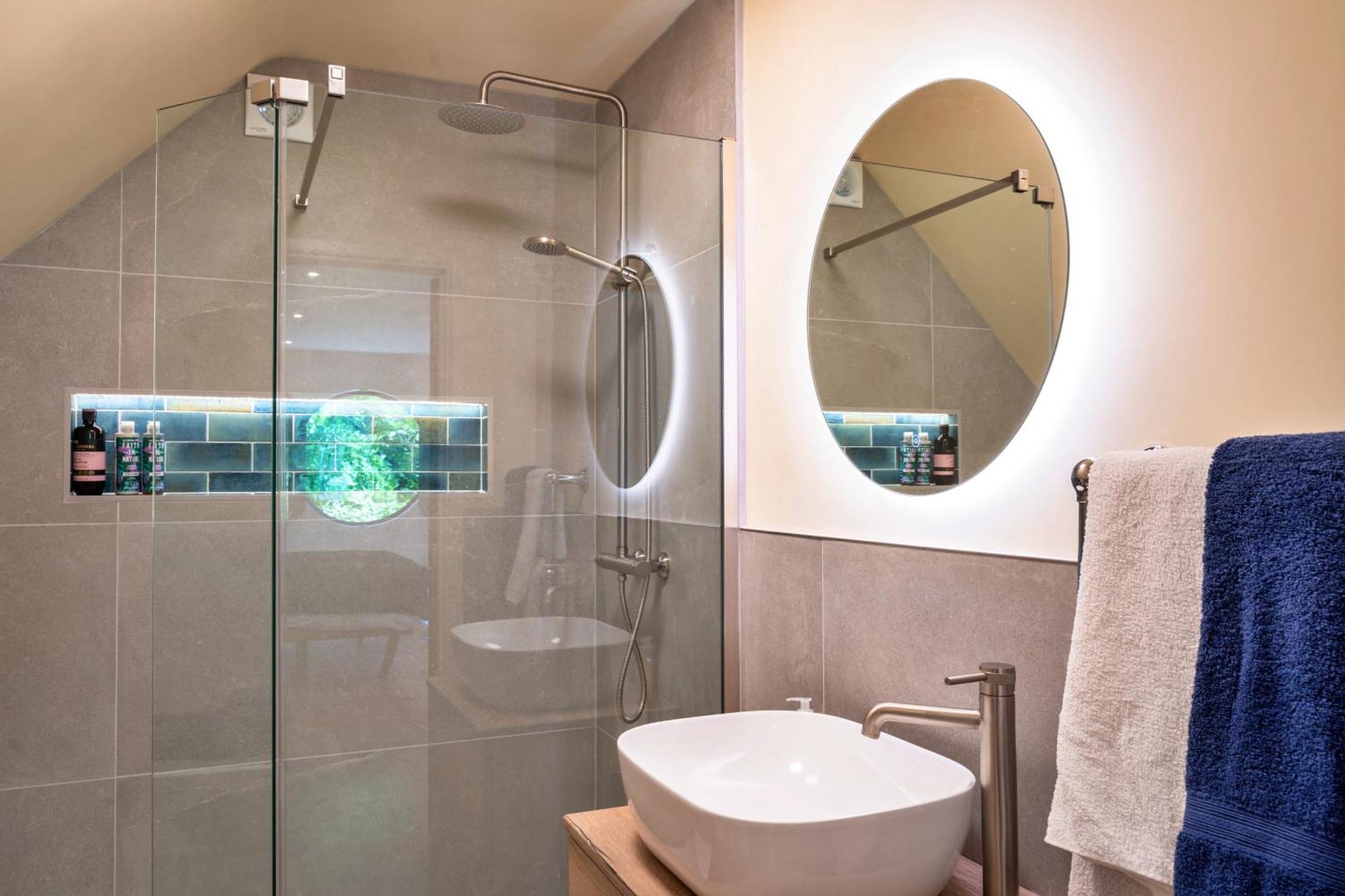 Апартаменты Finest Retreats - Dingles Farm Annexe East Down Экстерьер фото